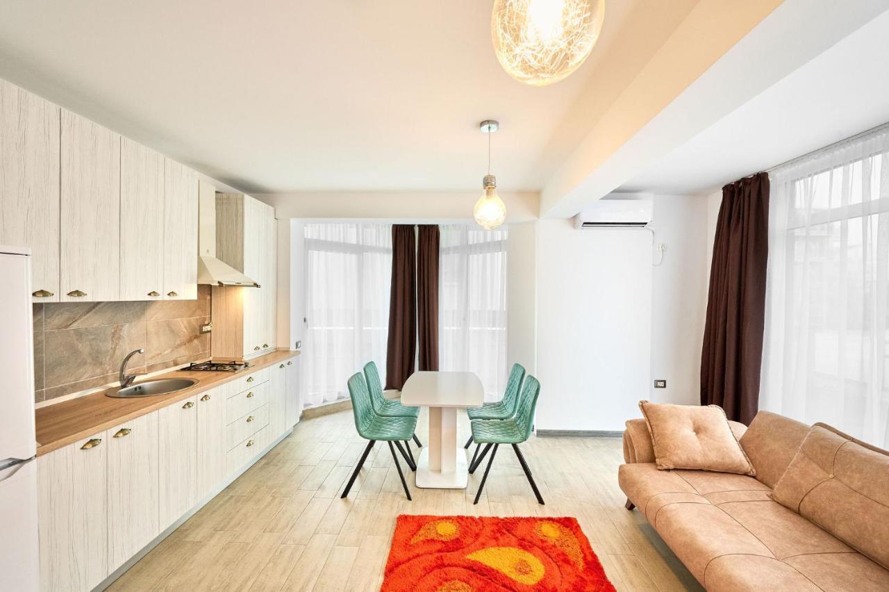 Fancy Apartment In Spa N Pool Beach Resort Mamaia Exterior photo